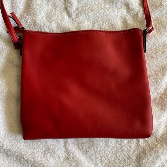 Nine West red crossbody purse - Picture 2 of 4